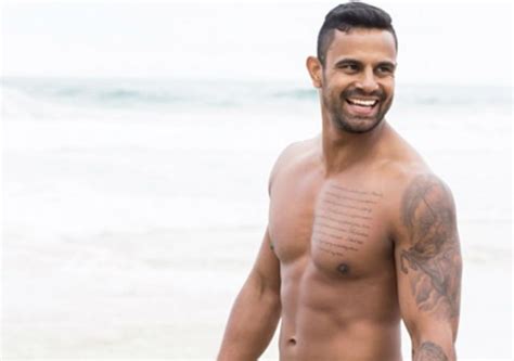 Las Fotos De Casey Conway Desnudo Deportista Gay Y Activista Lgbt Cromosomax