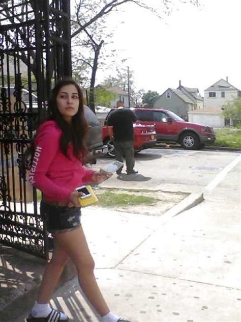 Teens The Summer Looks Like Its Going B Amazing ZB Porn