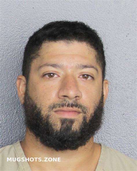 Santiago Jianny Bernard 10172023 Broward County Mugshots Zone