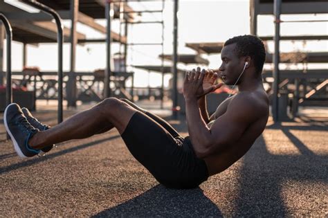 The Best Abs Workout The Only Exercises You Need To Get A Six Pack Gq