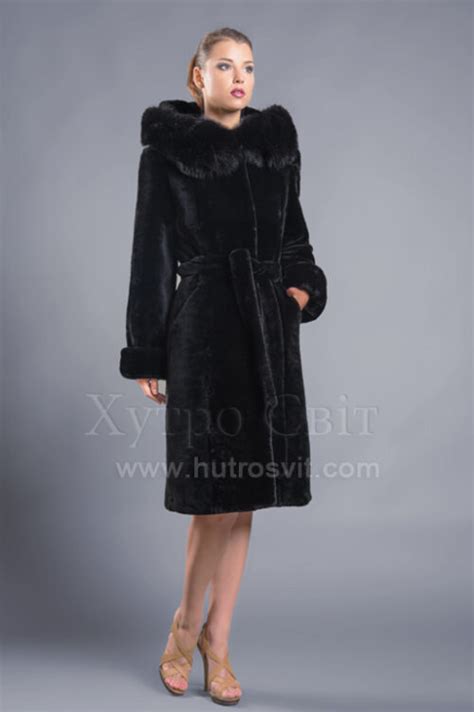 Шуба мутонова, пояс капюшон песець