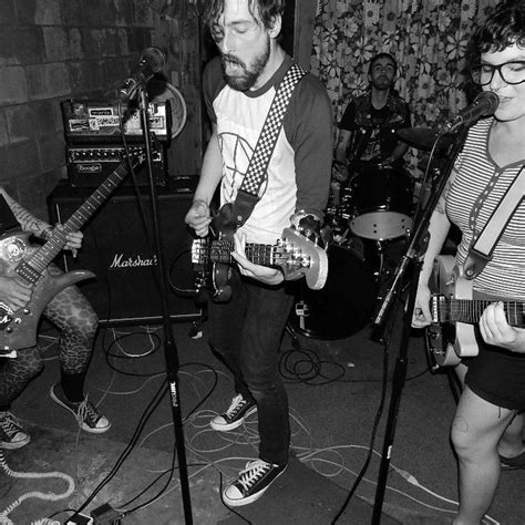 Split W Babe Quest Peeple Watchin