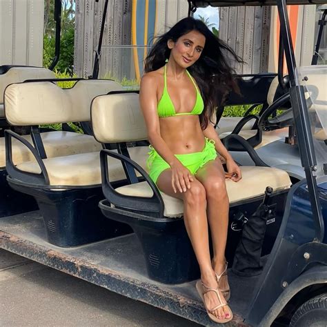 Super Hot Indian Bikini Model ShesFreaky