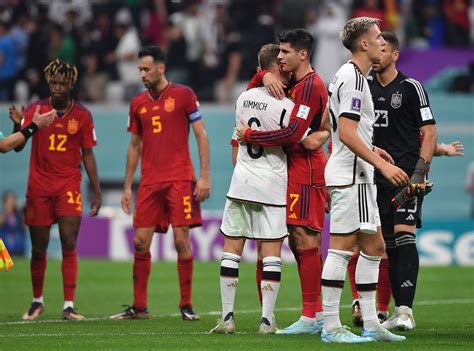 Alemania y España empataron en un duelo de campeones