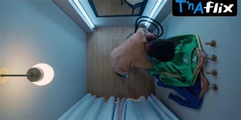 Niamh Mccormack Bikini Scene In Everything Now Full Frontal Tnaflix