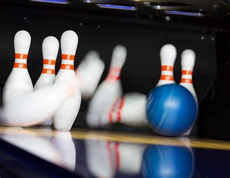 3700 Bowling Ball Motion Stock Photos Pictures And Royalty Free Images