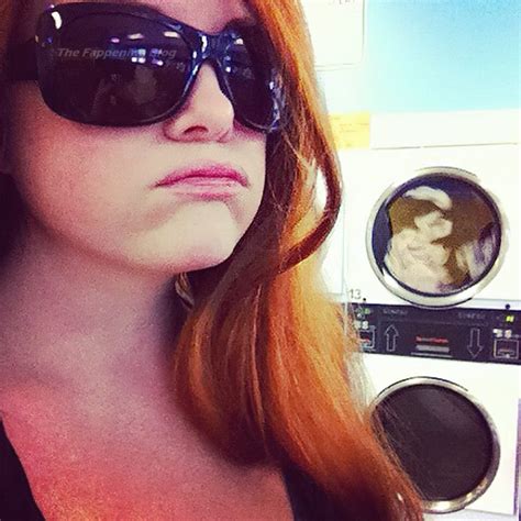 Sarah Beattie Nude Sexy Photos OnlyFans Leaked Nudes