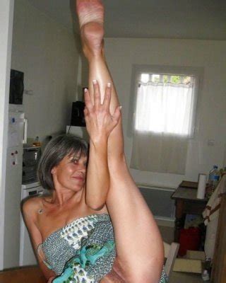 Snapshots Of Nude And Sexy Mature Women Porn Pictures Xxx Photos Sex Images Pictoa