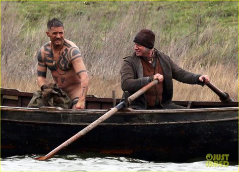 Exclusive Tom Hardy Gets Naked On The Set Of Taboo No Web Use W O Prior Agreement Call