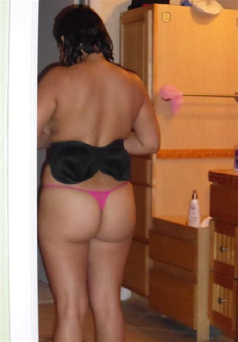 Hot Wife Nude Pics After Friend Sex