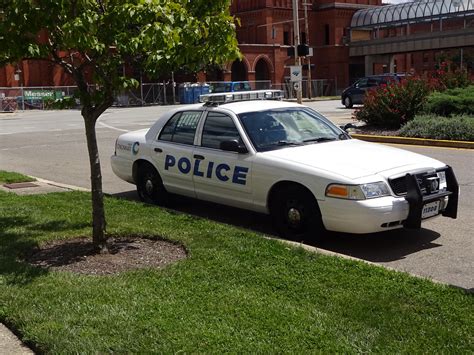 Cincinnati Police Ford Crown Victoria | Cincinnati, OH | Caleb O | Flickr