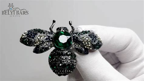Брошь зеленый Шмель - YouTube