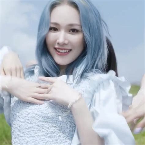 Pin by gay nerd III on EVERGLOW 에버글로우 Fashion Robe