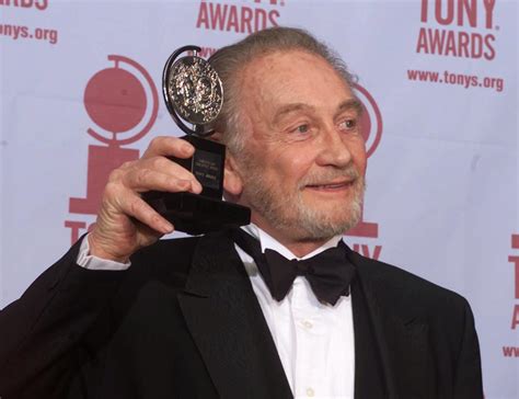 Roy Dotrice, "Amadeus" actor, dead at 94 - CBS News