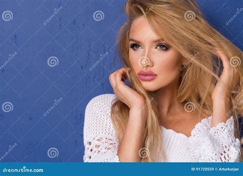 Glamorous Curvy Blonde Woman Stock Image Image Of Girl Female 91720559