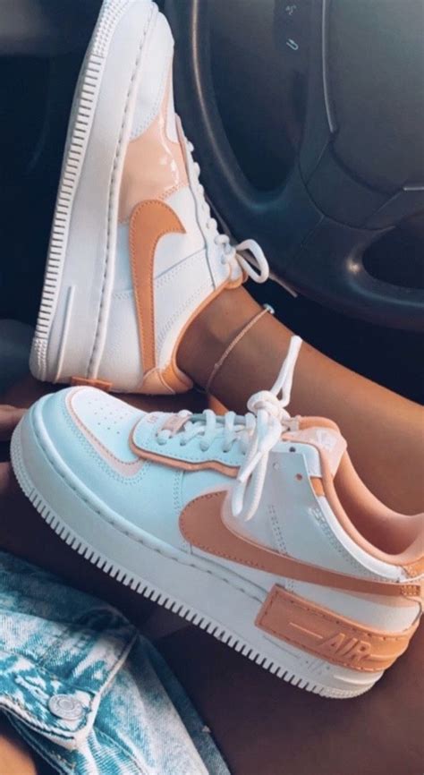 𝚙𝚒𝚗𝚝𝚎𝚛𝚎𝚜𝚝 𝚊𝚟𝚎𝚛𝚢𝚢𝚖𝚊𝚎 White Nike Shoes Nike Fashion Shoes Cute Nike