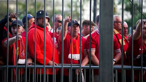 Chaos Au Stade De France Deux Victimes Des Incidents De La Finale De