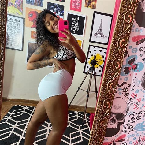 Camila Mineira Casada Safada Exibindo Seus Nudes Porn Pictures XXX Photos Sex Images 4022092