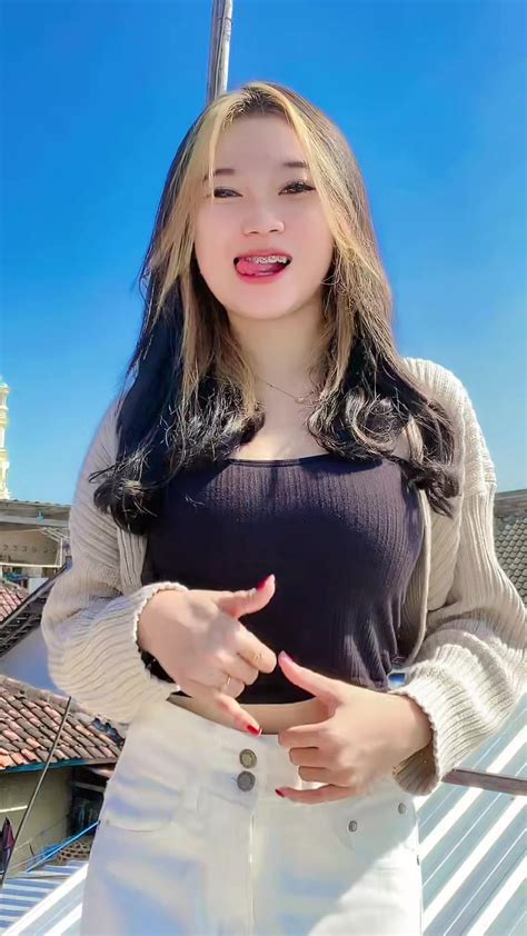 Cewek Cantik Tiktok Indonesia Live Lagu Dengan Lirik Penuh Tiktok