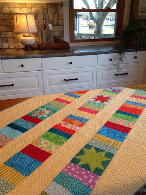 Pinterest club quilt Scrappy Quilts, Baby Quilts, Quilting Tips