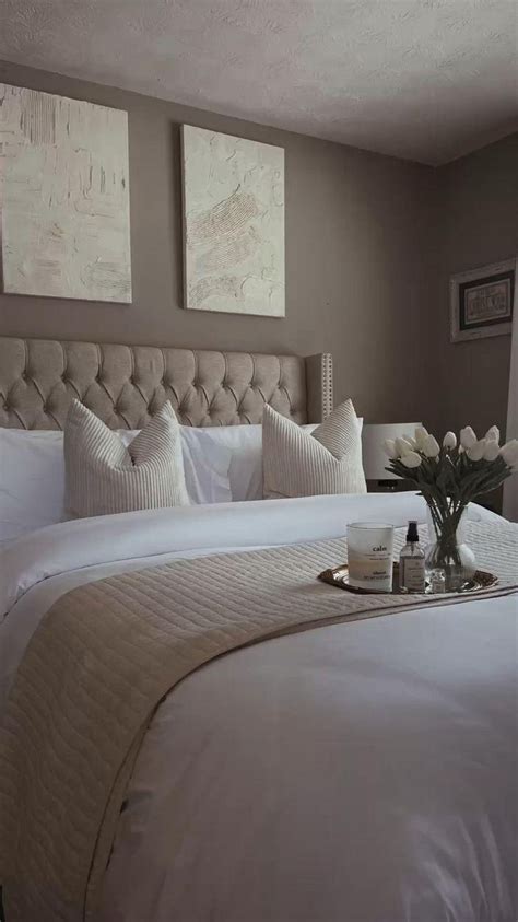 Neutral Aesthetic Room | Bedroom Ideas |Bedroom Decor | Neutral bedroom decor, Classy bedroom ...