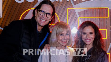 A dos meses de su debut en Sex Evangelina Salazar se animó a ir a ver a su hija Julieta Ortega