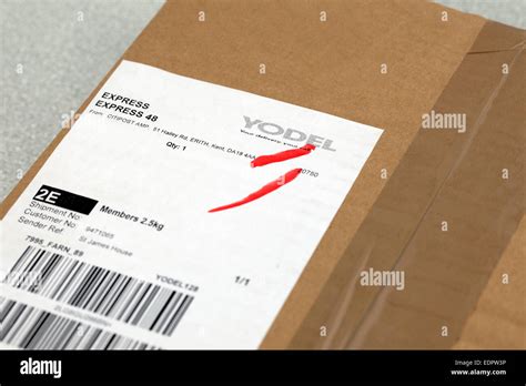 Yodel delivery hi-res stock photography and images - Alamy