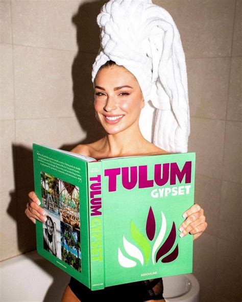 Zara McDermott Hot At Home 24 Photos The Fappening