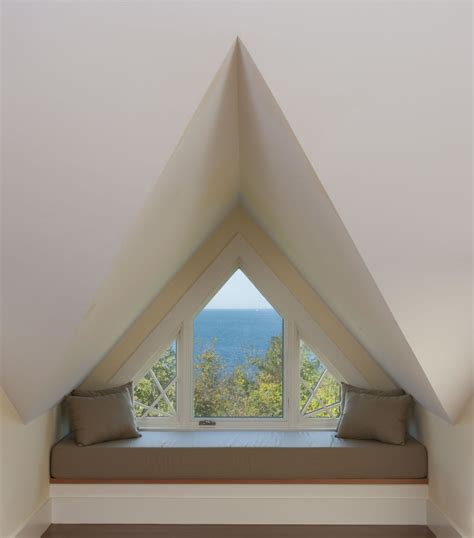 Окно на крыше чердака (59 фото)