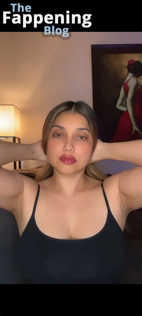 Sarah Azhari Sazarita Nude Leaks Photo TheFappening