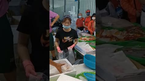 The Cheapest Seafood Auction In The World Youtube