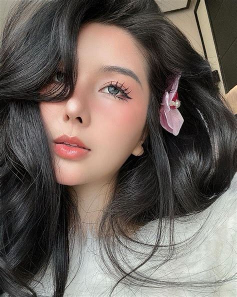 Không nhận ra nhan sắc hot girl học đường nổi đình đám ngày nào