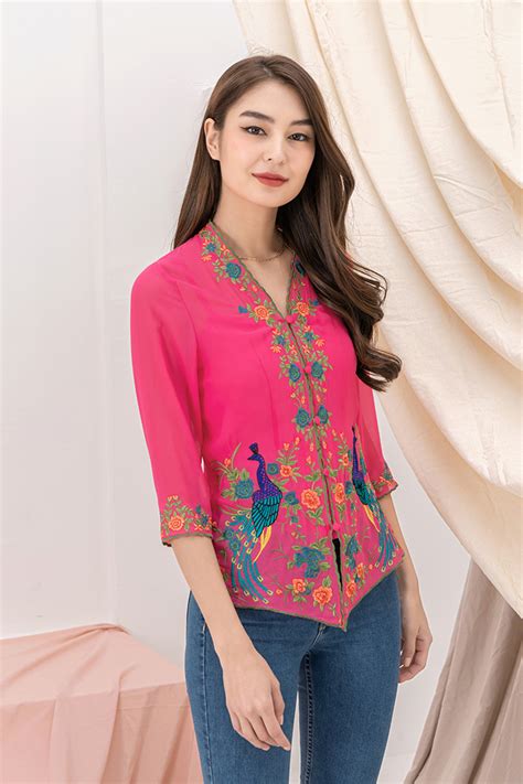 Nyonya Kebaya Collections Faire Belle