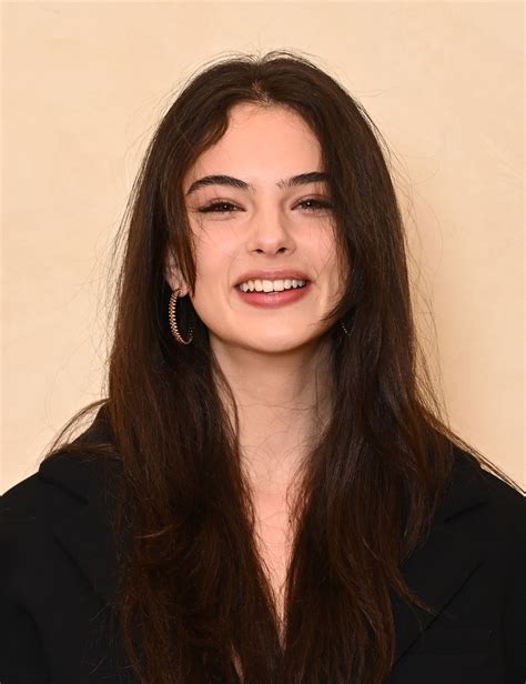 Deva Cassel Sans Maquillage La Fille De Monica Bellucci Prend La Pose En Bikini Artofit