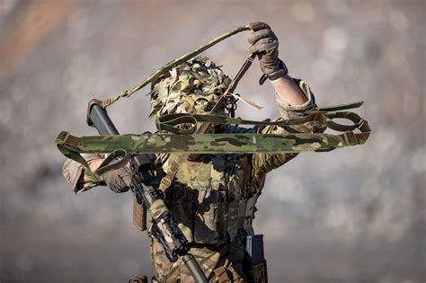 Beez Sling Beez Combat Systems