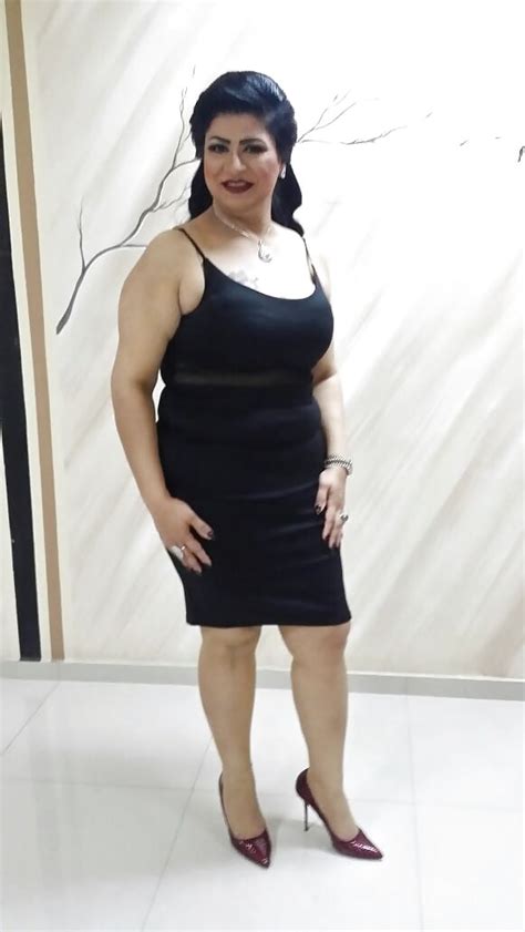 Bahrain Arab Milf Hidden Cam Photo