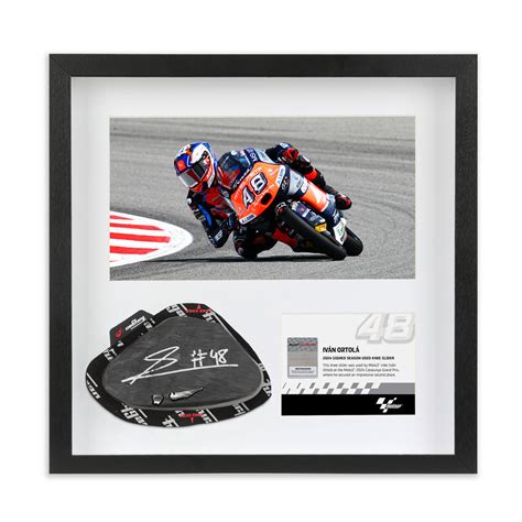 Signed Knee Sliders