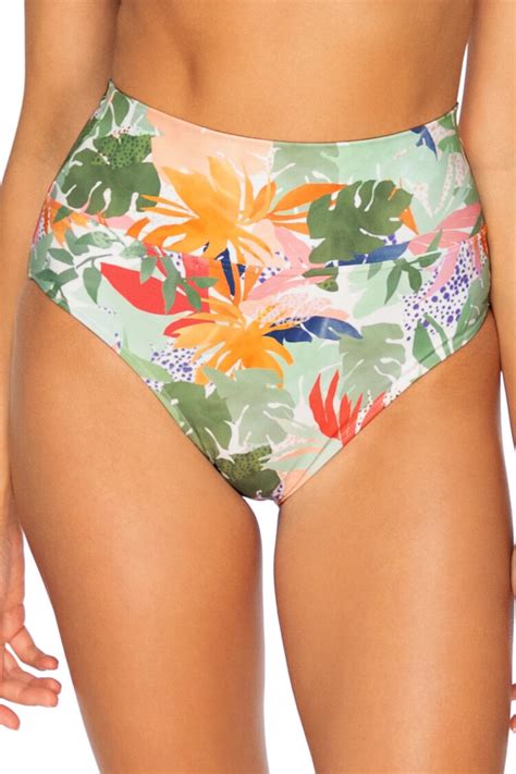 5 Hot Sexy Hannah New Bikini Pics