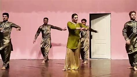 Saima Khan Wasey Badlan Chon Paani Big Tits Porn Xhamster