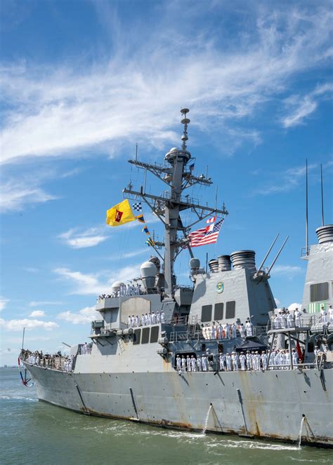 Dvids Images Uss Cole And Bainbridge Return From Deployment [image