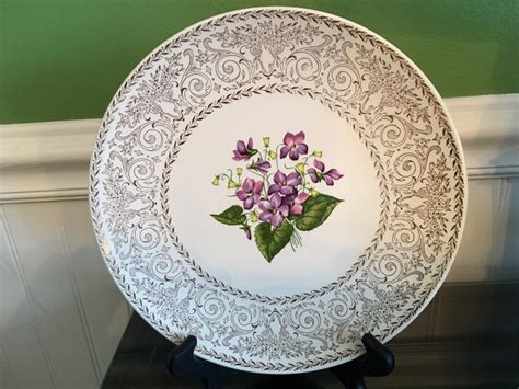 Vintage Cunningham And Pickett Hand Decorated Spring Violet 10 Dinner