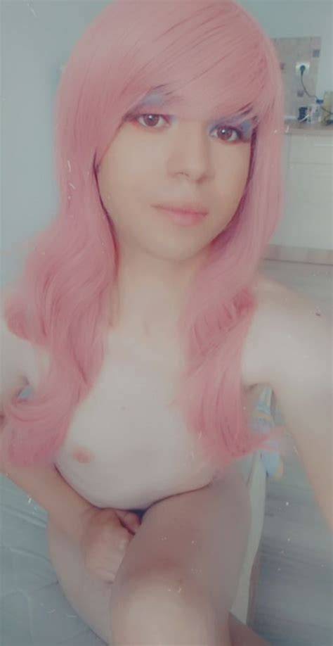 Its Time To Be Naked In The Morning Scrolller