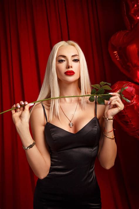 Beautiful Tatyana 35 Y O From Kiev With Blonde Hair ID 926771 LadaDate