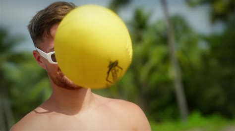 AusCAPS Tom Tuck Nude In Aussie Shore 1 01 Ready To Launch