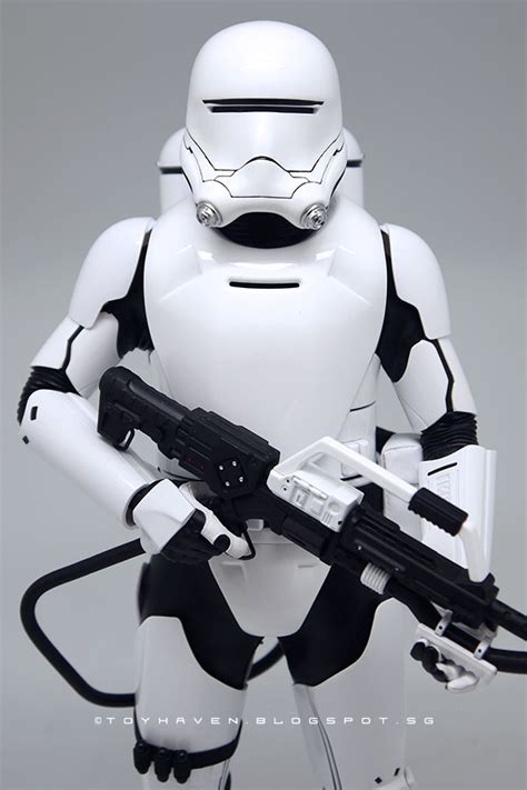 Toyhaven Review Hot Toys Star Wars The Force Awakens Th First