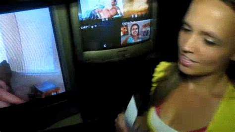 Anonymous Sex At The Gloryhole Ellie Faye Sucks Off 2 Strangers At The Glory Hole Wmv