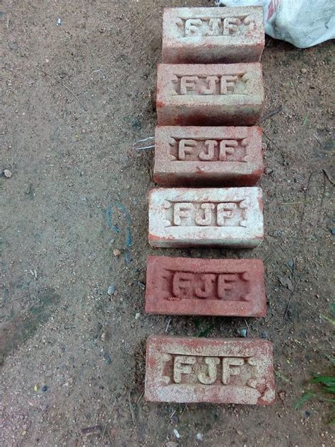 Clay Light Weight Red Bricks 9 In X 4 In X 3 In At Rs 9 Piece In