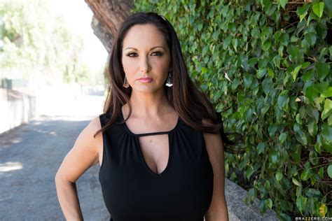 AVA ADDAMS MOM2 0322 Porn Pic