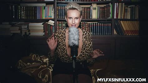 Sexy Milf Jenifer Jane Spreads Her Legs And Rides A Dick In Lingerie Coedcherry