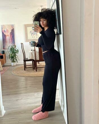 Raina Morris Quakerraina Nude OnlyFans The Fappening Plus